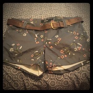 Women’s Torrid floral shorts